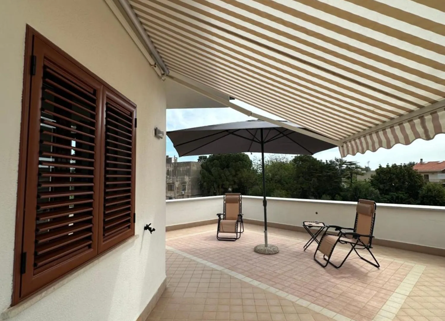 Villa Sara Mondello Upper Floor Palermo 0*,