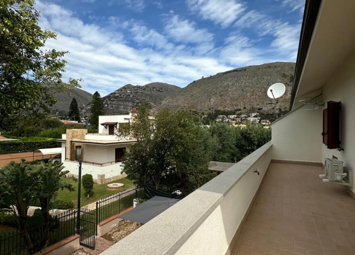 Villa Sara Mondello Upper Floor Palermo Apartment